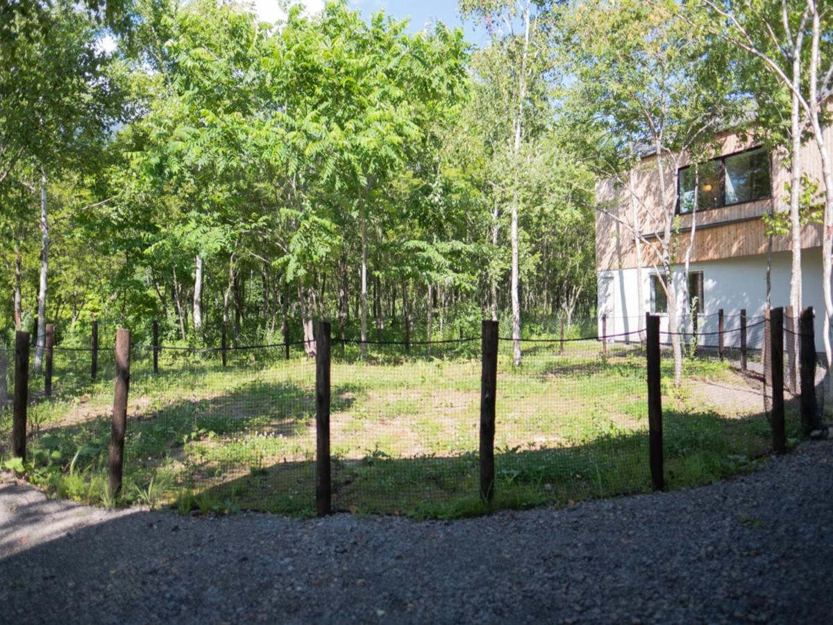 Coboushi ハナレ Guest House Niseko Bagian luar foto